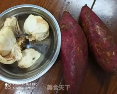 Make The sweet potatoes are steaming lilies step 0