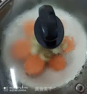 Make The sweet potatoes are steaming lilies step 3