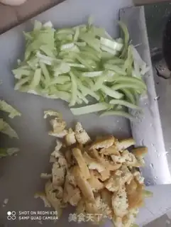 Make The sauerkrauts are fried rice step 0