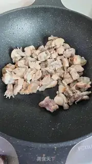 Make Pyramid frog step 2