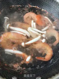 Make Shrimp avocado salad step 1