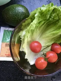 Make Shrimp avocado salad step 3