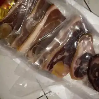 Make Golden ham steaming doll food step 0