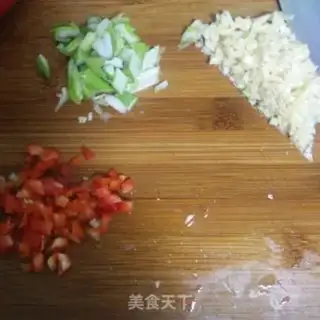 Make Garlic fan dolls step 5
