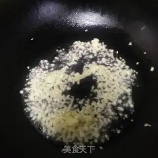 Make Garlic fan dolls step 6