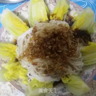 Make Garlic fan dolls step 9