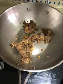 Make Onion beef curry step 1