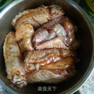 Make Red chicken wings step 1