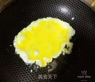 Make Shrimp sauce fried rice step 5