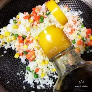 Make Shrimp sauce fried rice step 9
