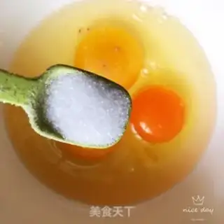 Make Cream eggs and shrimp step 2