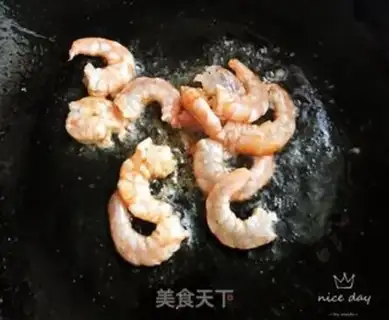 Make Cream eggs and shrimp step 3