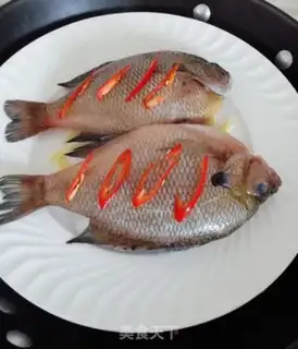 Make There are fish in years step 3