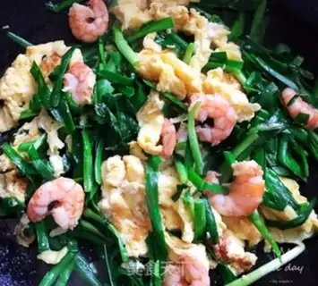 Make Cream eggs and shrimp step 7