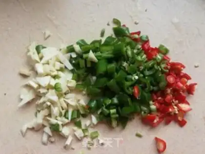 Make Spicy potato chips step 6