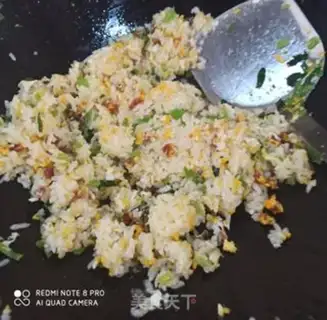 Make Cream sausage egg fried rice step 6