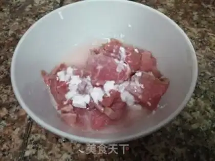 Make Sour soup, sour cow sauce, and weed step 1