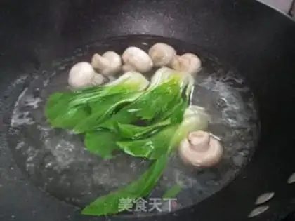 Make Sour soup, sour cow sauce, and weed step 3