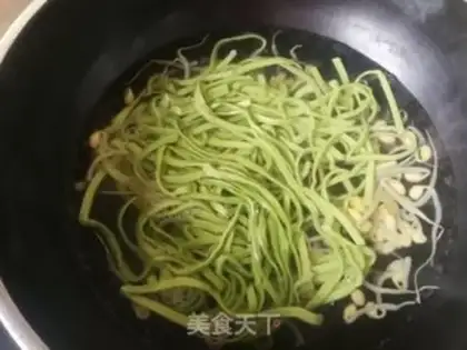 Make ♪ Golden mushrooms and bean sprouts ♪ step 4