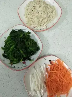 Make Golden fungus spinach step 4