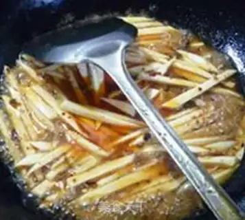 Make Beef sauce, white silk, noodle step 8