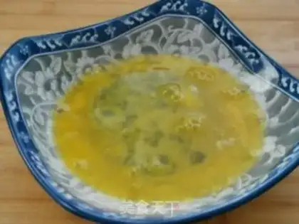 Make Dried golden needle mushrooms step 1