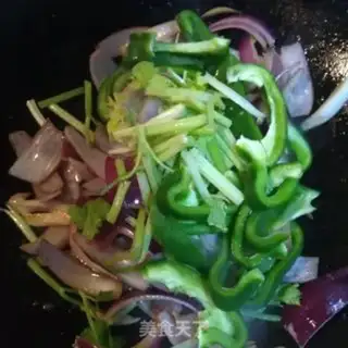 Make Onion pepper roast beef step 4