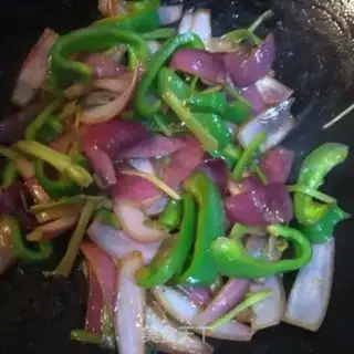 Make Onion pepper roast beef step 5
