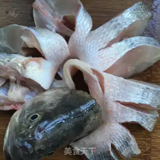 Make Peacock open-screen fish step 2