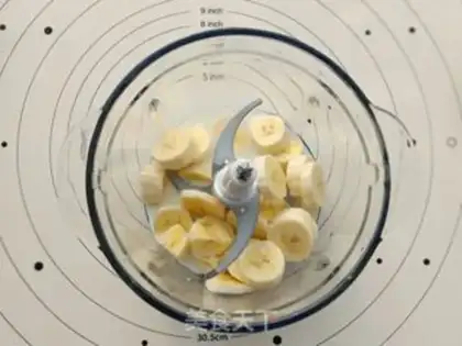 Make Banana muffins step 1