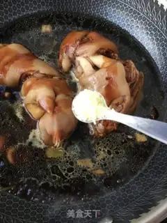 Make Red burning pig hoof step 9