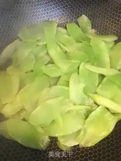 Make Eggs and onions step 3