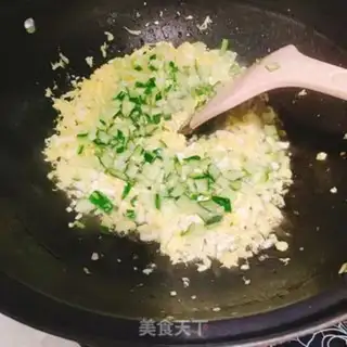 Make Garlic sausage fried rice step 5