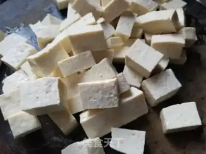 Make Fish head, tofu soup step 2