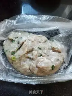 Make The sauerkraut rolls step 4