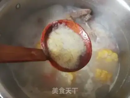 Make Carrot corn pig neck soup step 12