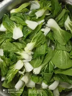 Make Crab mushrooms, tofu green step 1