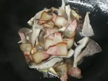 Make Pumpkin fried meat step 5