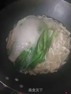 Make Shrimp pasta step 1