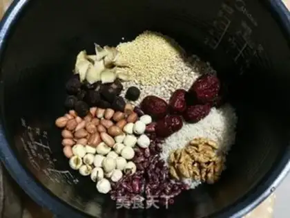 Make The pecan porridge step 0