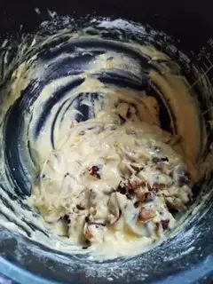 Make A red-tree banana cake step 8