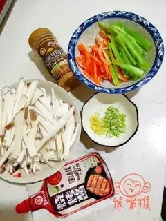 Make Dry apricot mushrooms step 1