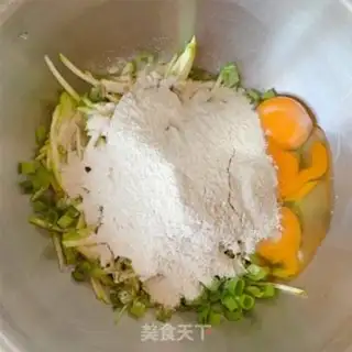 Make Pumpkin eggcake step 2