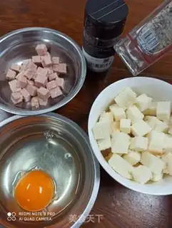 Make Toast ham and eggs step 2