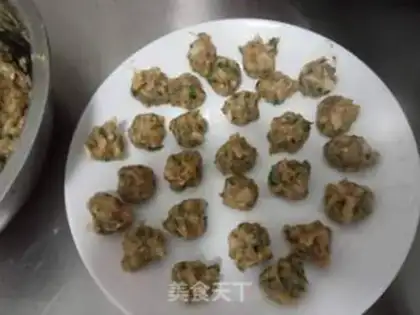 Make Pork mushroom mint balls step 4