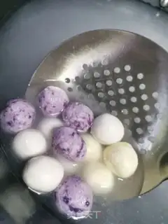Make The pink round step 9