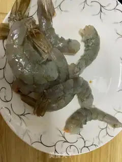 Make Money rolls the golden shrimp ball step 3