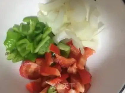 Make Bacon pizza by ham step 3