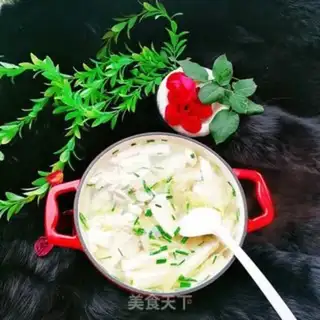 Make Soy sauce and pork tofu soup step 10