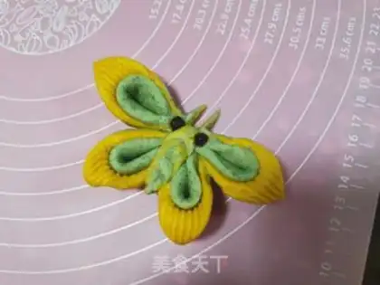 Make Double butterflies step 12